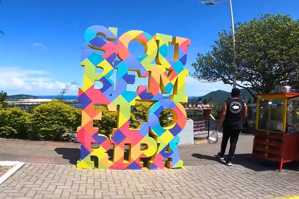 Totem Sou Bem Floripa.